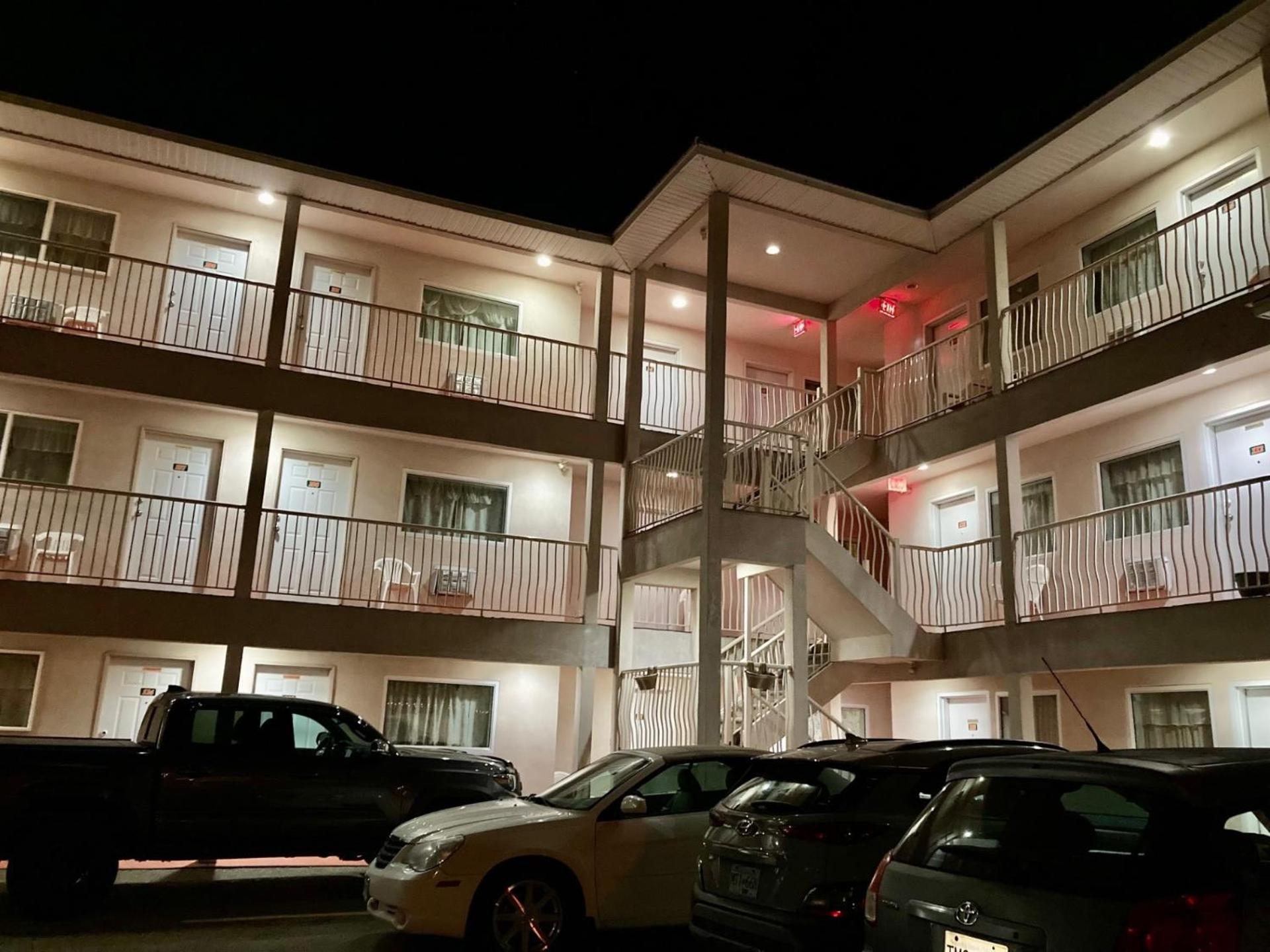 Motel 99 Grand Forks Exterior foto